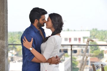 RX 100 Movie Liplock Stills